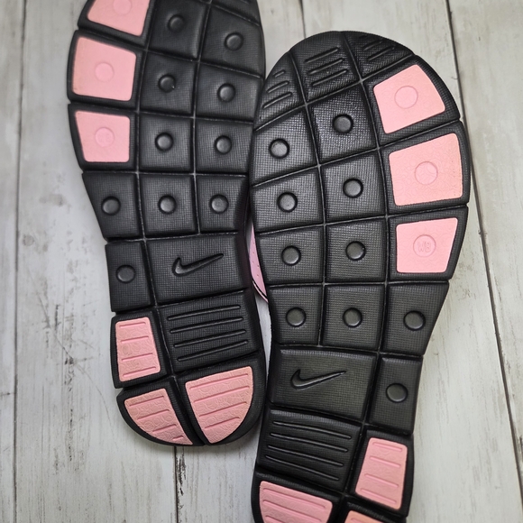 Nike Women's Blush Pink Slide Sandals - Picture 9 of 9